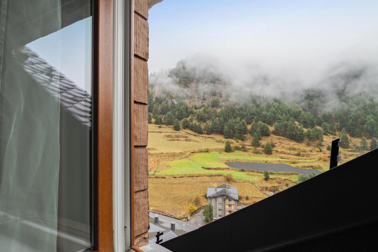 Comfortable Studio With Mountain View In Arinsal 40 M² + Ski Storage 외부 사진