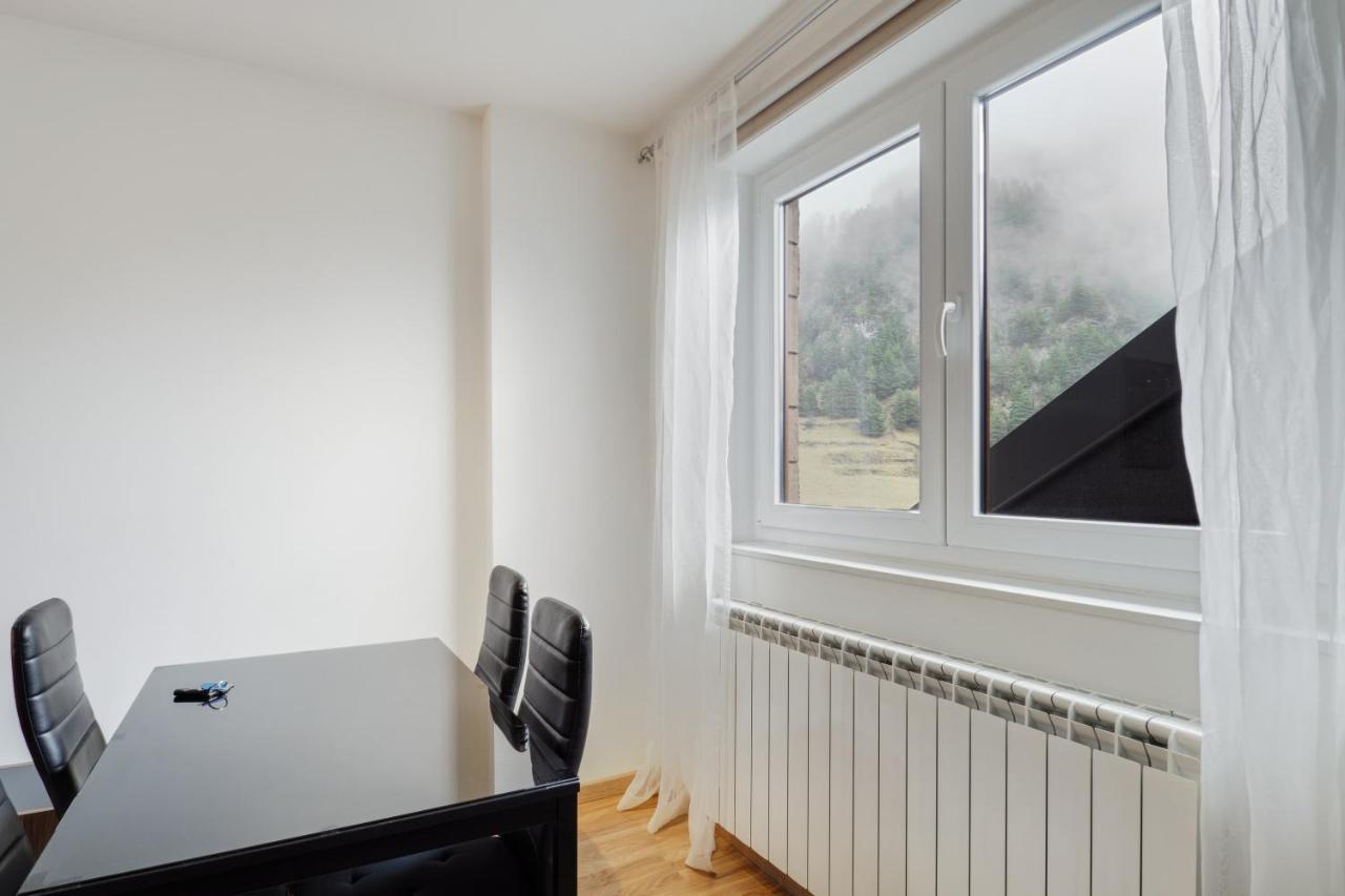 Comfortable Studio With Mountain View In Arinsal 40 M² + Ski Storage 외부 사진