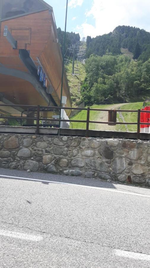 Comfortable Studio With Mountain View In Arinsal 40 M² + Ski Storage 외부 사진